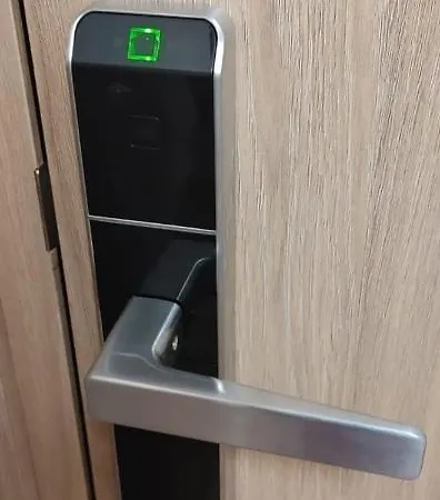 Eliasz أوسترونيه مورسكية