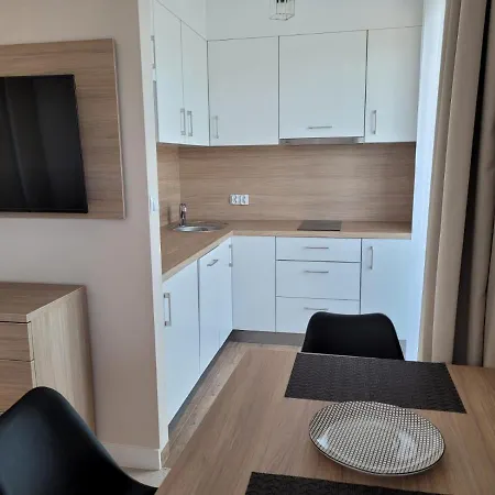 Eliasz アパート *